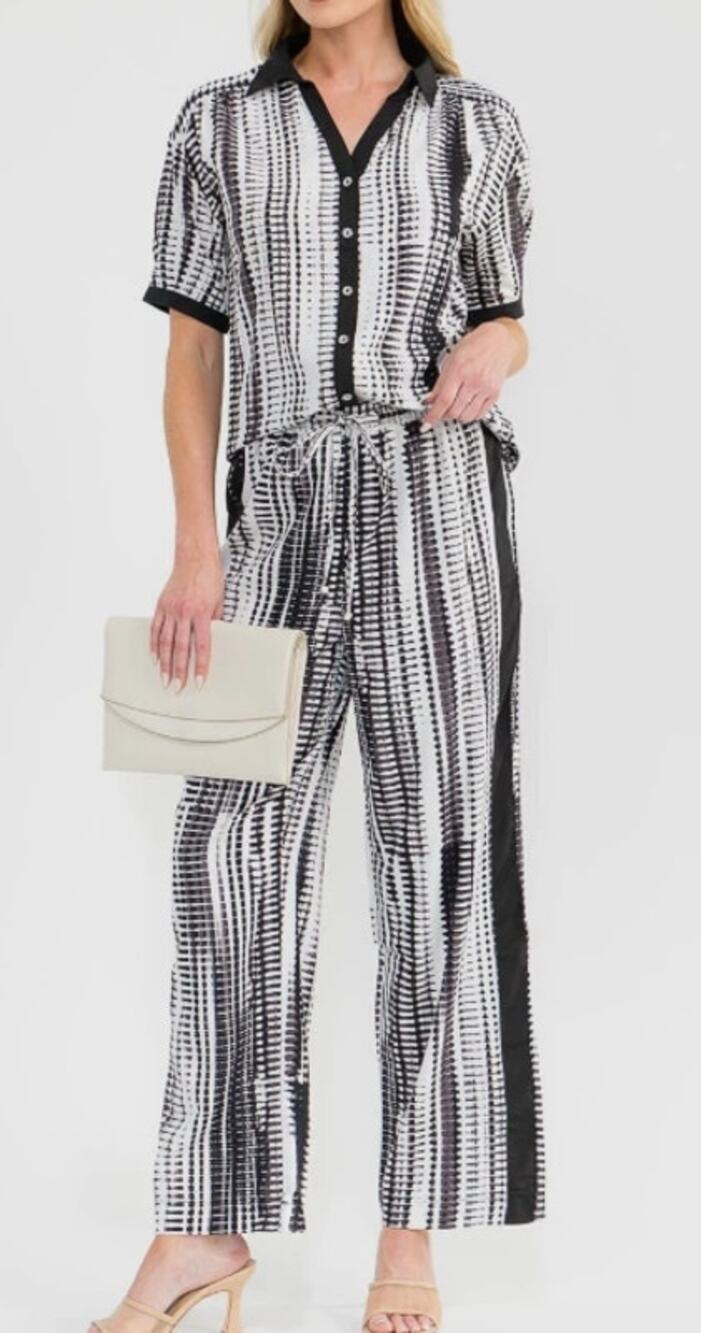 Adrienne Vittadini Black White Printed 2 Piece Pant Set Small NWOT